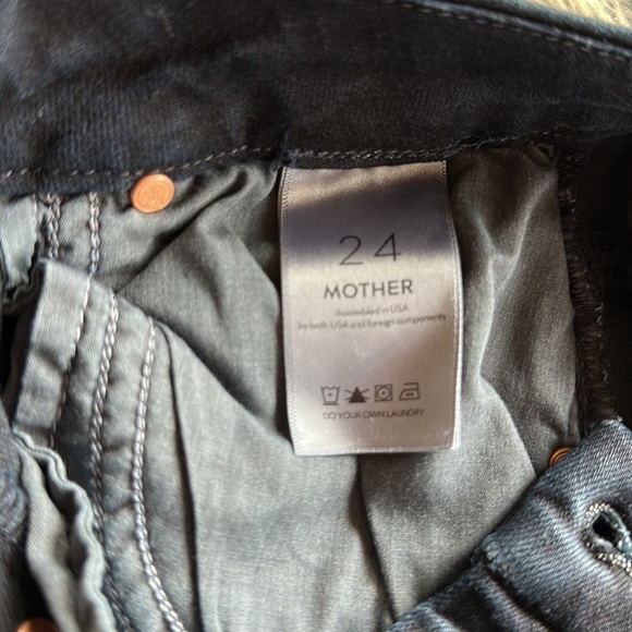 Mother Jeans The Pixie Womens 24 Black Holding Hands Exposed Buttons Ankle Fray - Picture 3 of 12